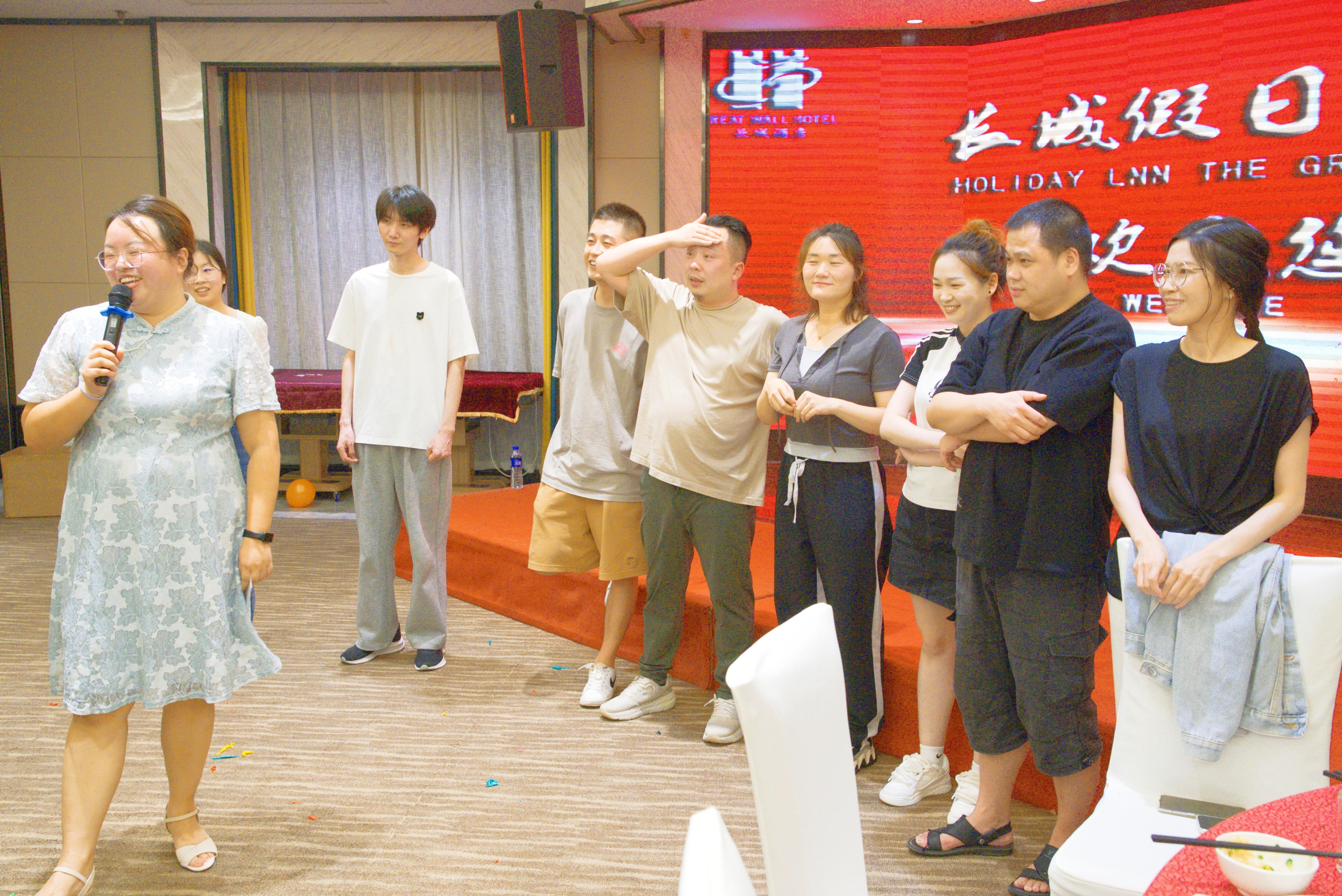 厲兵秣馬 全力以赴 | 湖北納新網(wǎng)絡(luò)科技有限公司年中總結(jié)暨表彰大會(huì)圓滿(mǎn)召開(kāi)！31