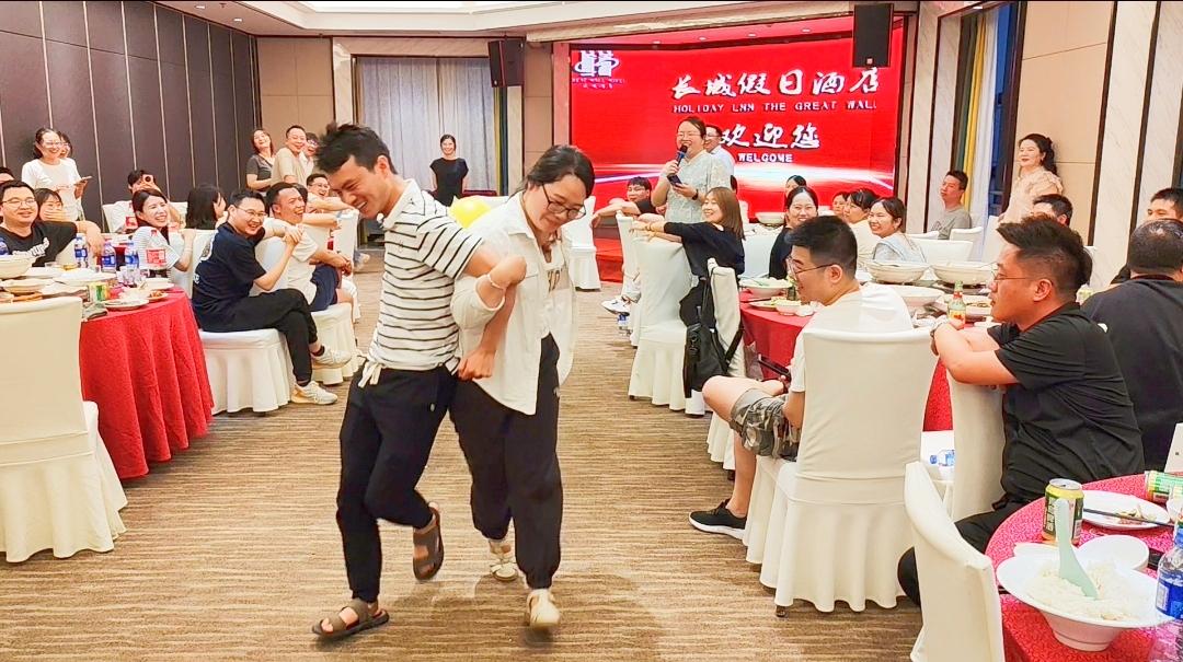厲兵秣馬 全力以赴 | 湖北納新網(wǎng)絡(luò)科技有限公司年中總結(jié)暨表彰大會(huì)圓滿(mǎn)召開(kāi)！32